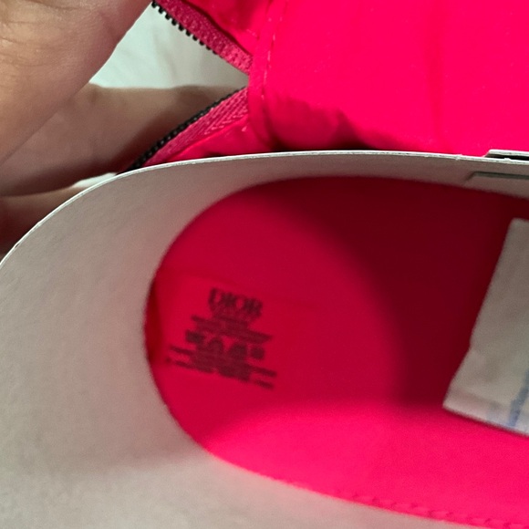 Dior Beauty Hot Pink Miss Dior Logo Cosmetic Case - Picture 5 of 6